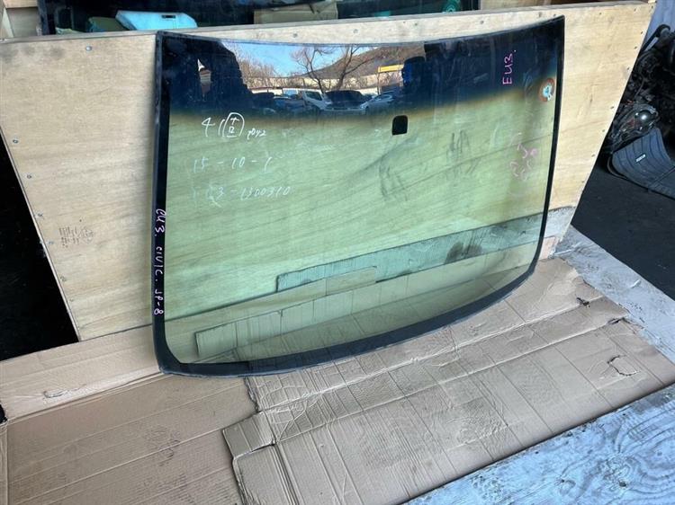 Лобовое стекло Хонда Цивик в Тюмени 236512